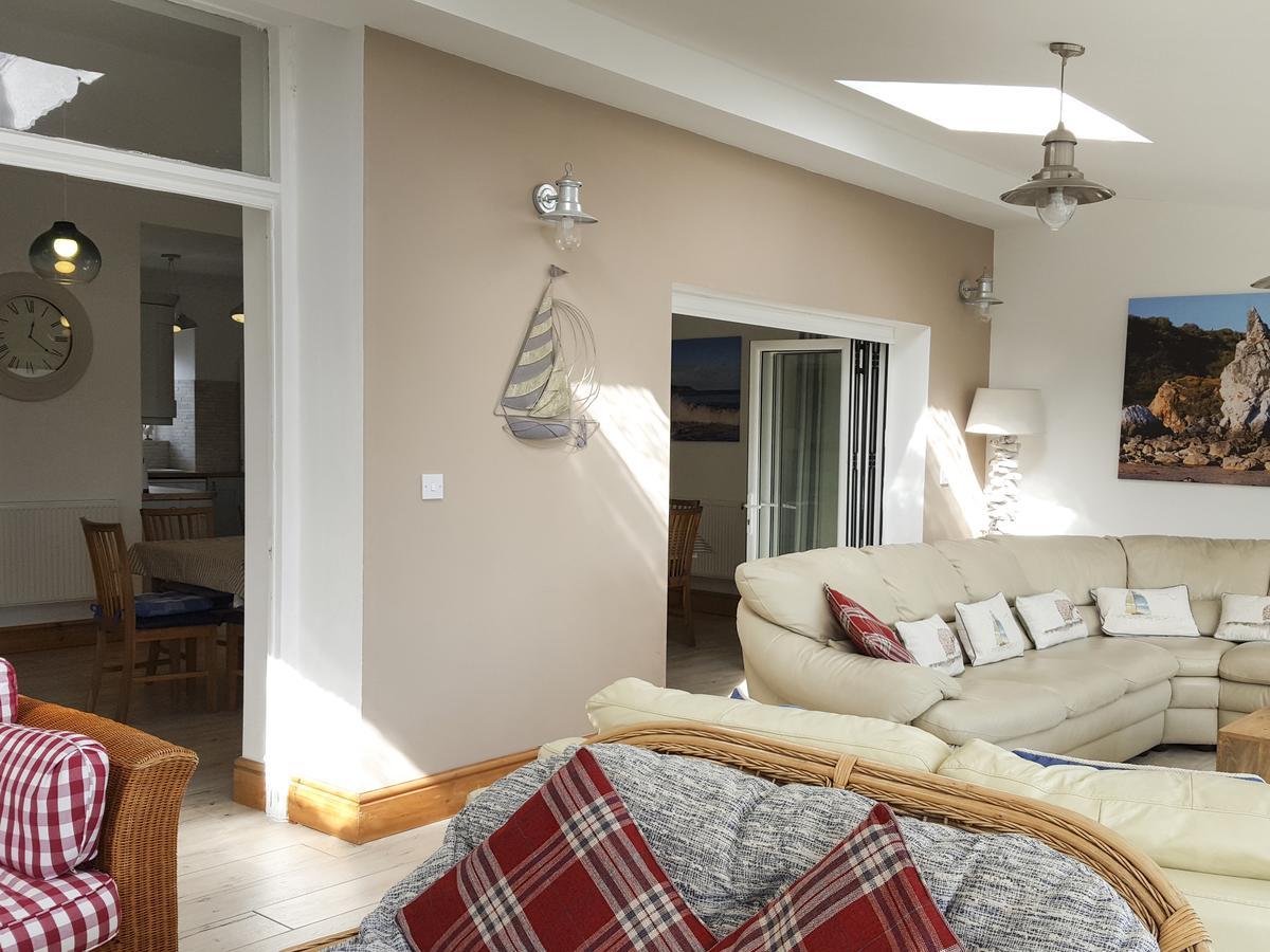 Angorfa Villa Cemaes Bay Exteriör bild