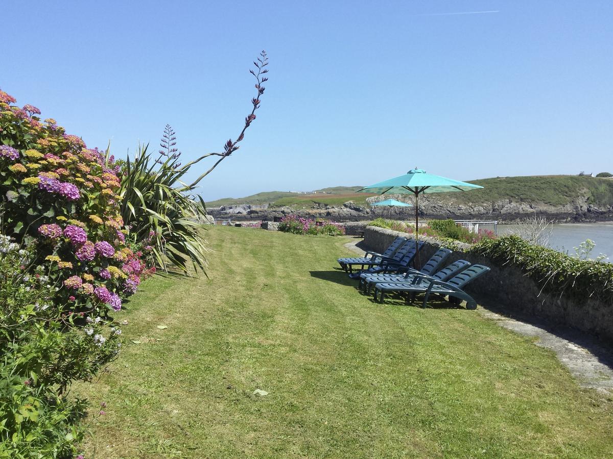 Angorfa Villa Cemaes Bay Exteriör bild